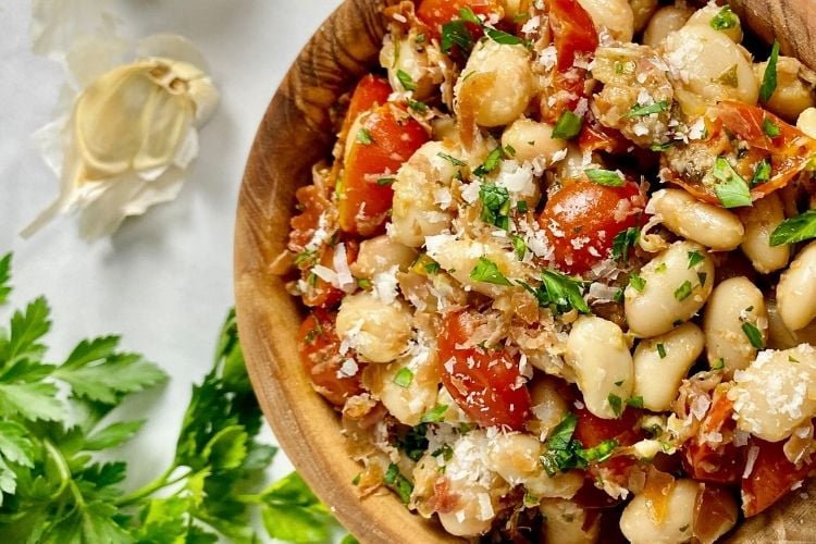 portobello mushrooms with white beans and prosciutto | Healthy Foodie Girl portobello mushrooms with white beans and prosciutto