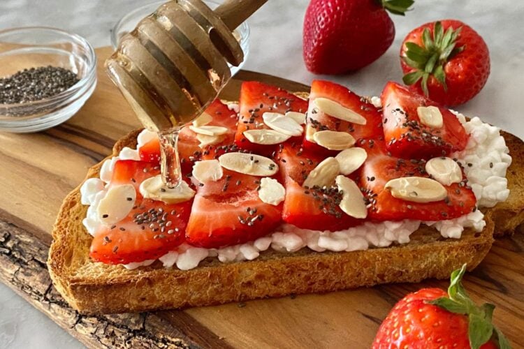 COTTAGE CHEESE TOAST Healthy Foodie Girl