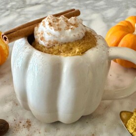 Pumpkin Mug Cake | Healthy Foodie Girl Pumpkin Mug Cake