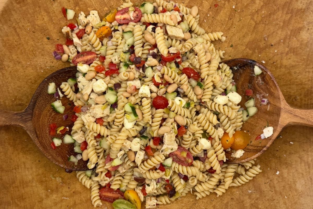 Combined Italian pasta salad in bowl