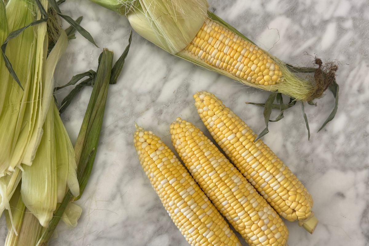 Husked corn on the cob | Healthy Foodie Girl Husked corn on the cob