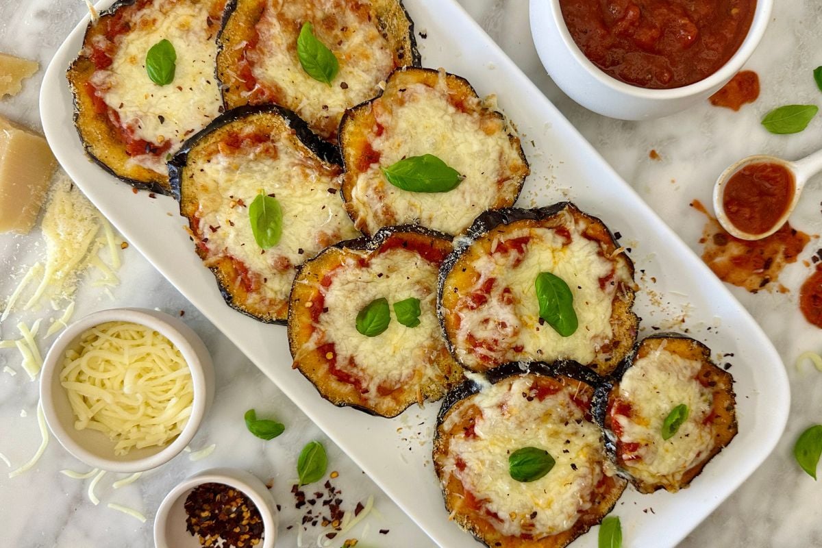 Air Fryer Eggplant Parmesan | Healthy Foodie Girl Air Fryer Eggplant Parmesan