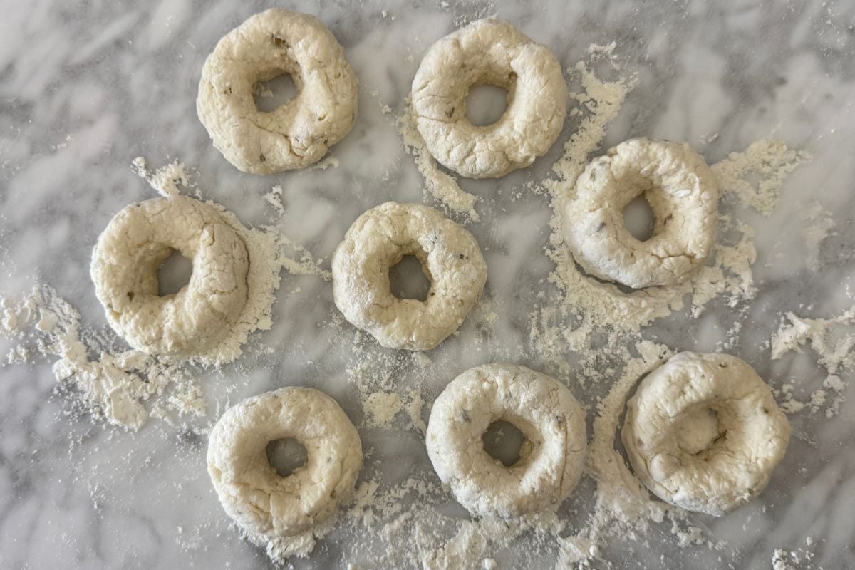 Formed jalapeño and cheddar bagels | Healthy Foodie Girl Formed jalapeño and cheddar bagels