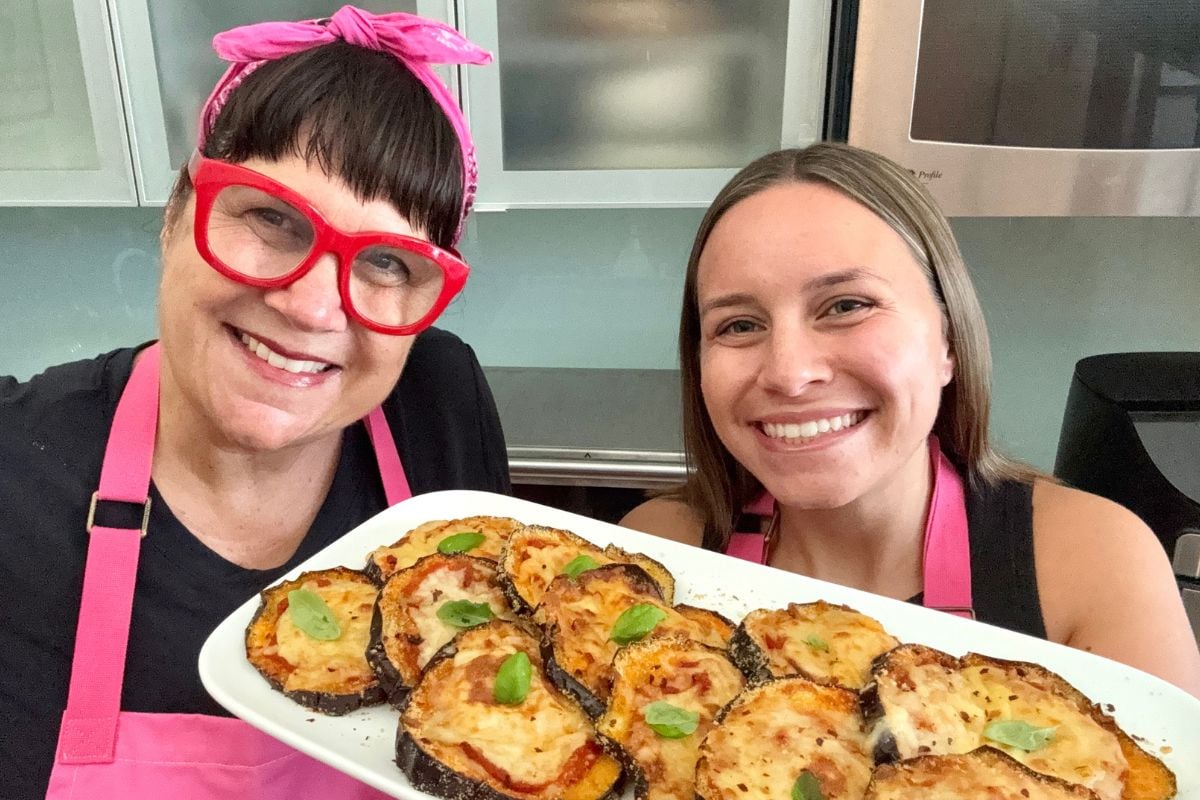 Healthy Foodie Girl Shawna and Ella eating air fryer eggplant parmesan | Healthy Foodie Girl Healthy Foodie Girl Shawna and Ella eating air fryer eggplant parmesan