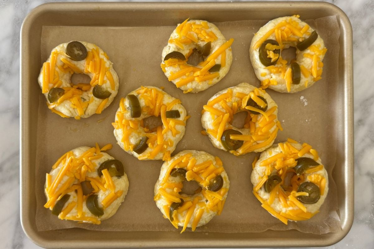 High protein jalapeño cheddar bagels on sheet pan | Healthy Foodie Girl High protein jalapeño cheddar bagels on sheet pan