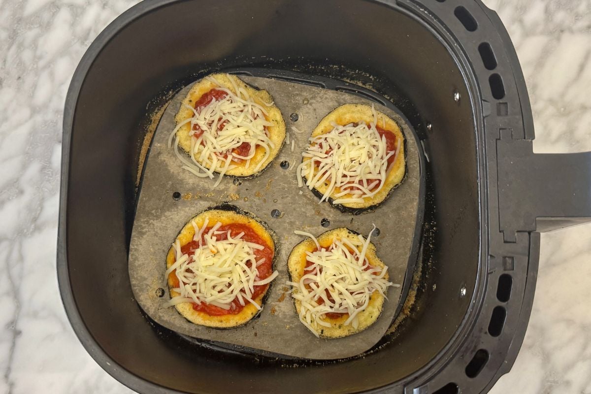 Mozzarella cheese on eggplant slices in air fryer | Healthy Foodie Girl Mozzarella cheese on eggplant slices in air fryer