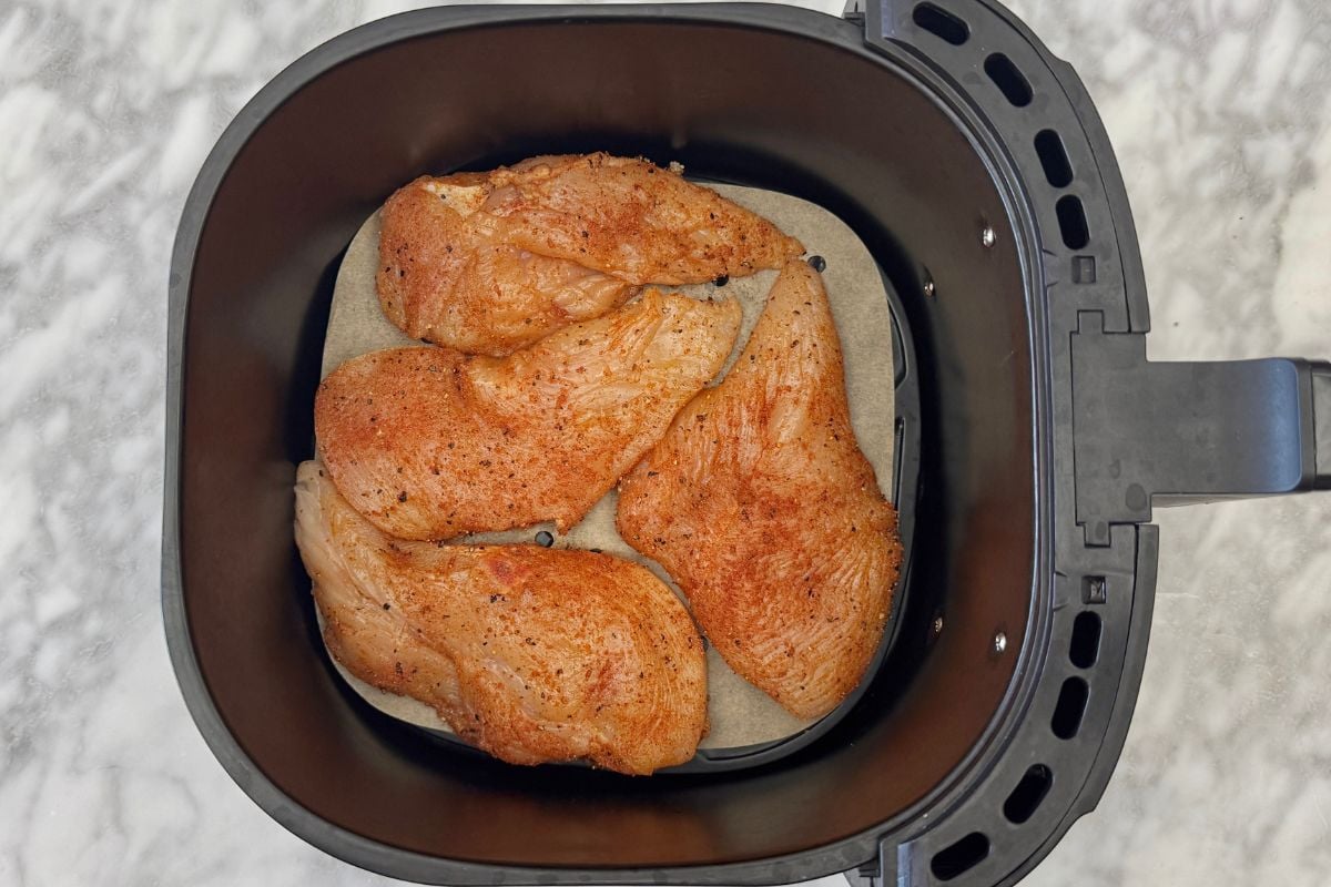 Seasoned chicken cutlets in air fryer | Healthy Foodie Girl Seasoned chicken cutlets in air fryer