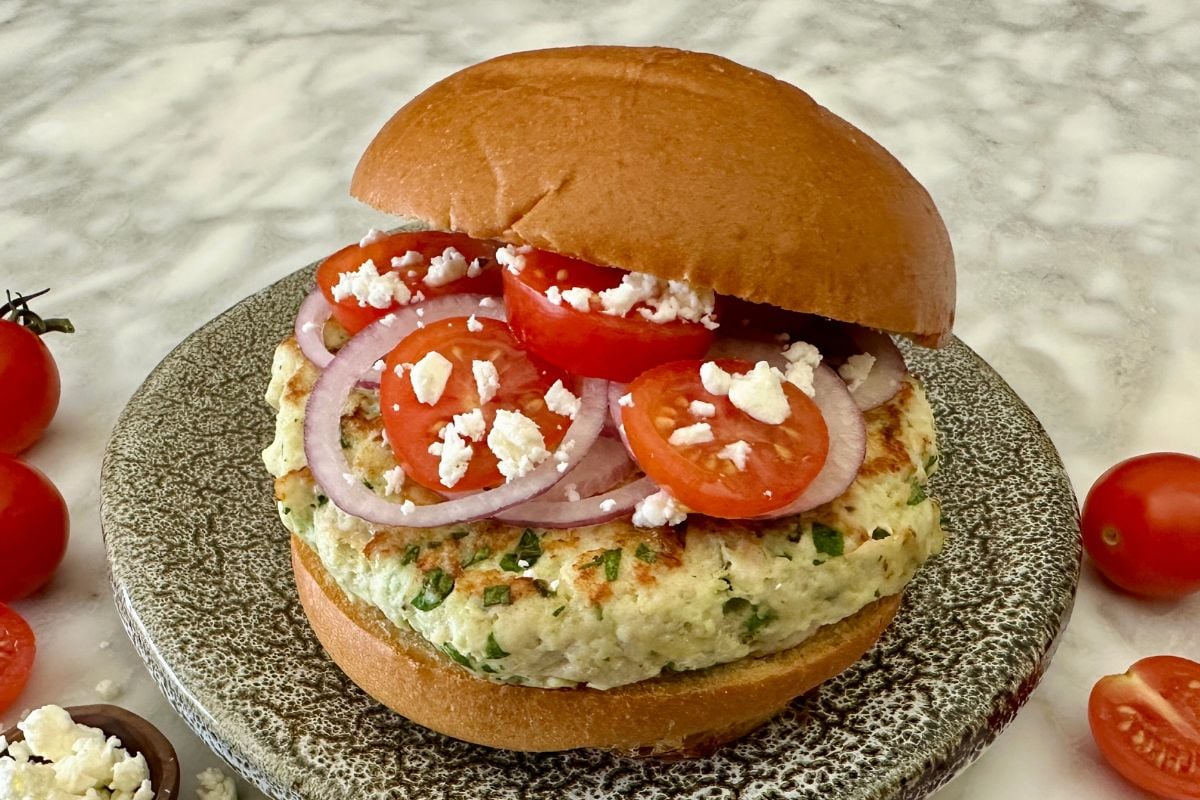 Spinach and Feta Turkey Burgers | Healthy Foodie Girl Spinach and Feta Turkey Burgers