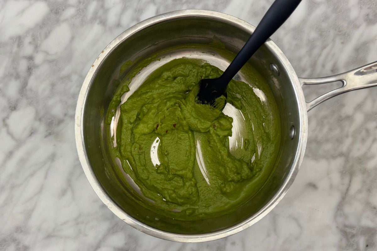 Mixed pistachio pesto with tomatoes | Healthy Foodie Girl Mixed pistachio pesto with tomatoes