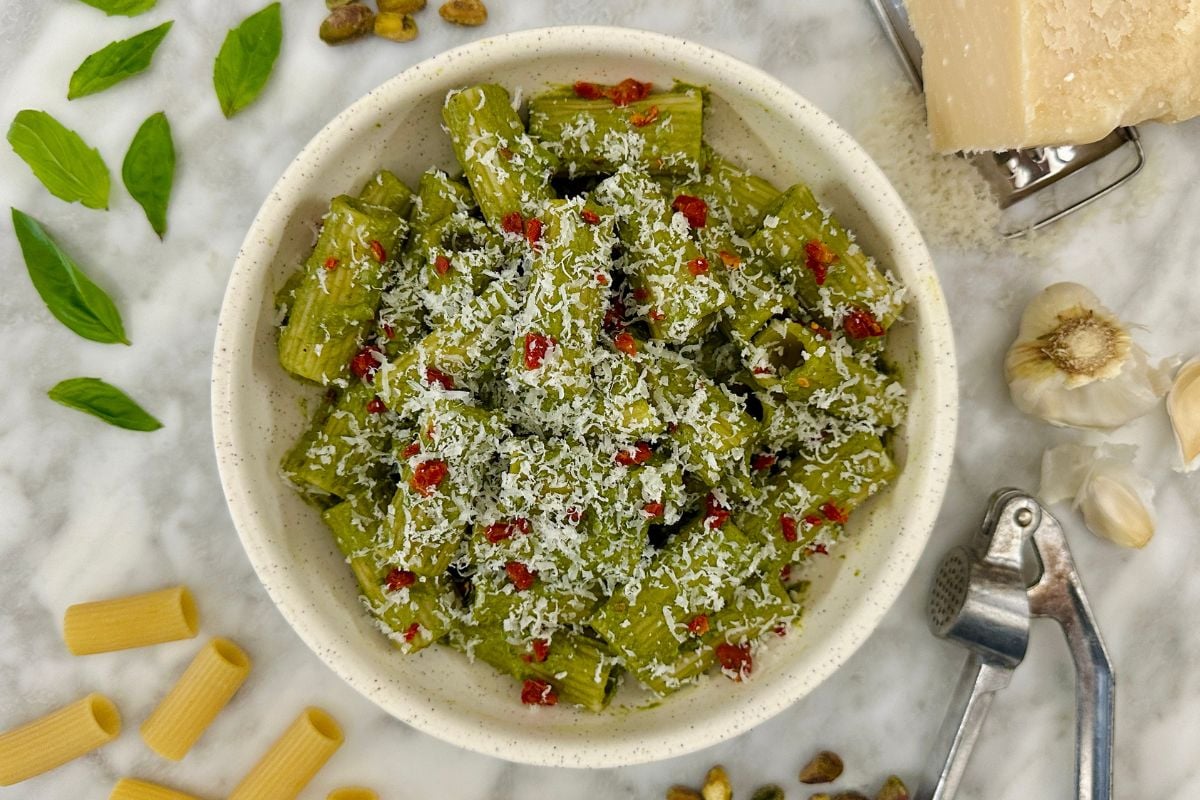 Pistachio Pesto Pasta | Healthy Foodie Girl Pistachio Pesto Pasta
