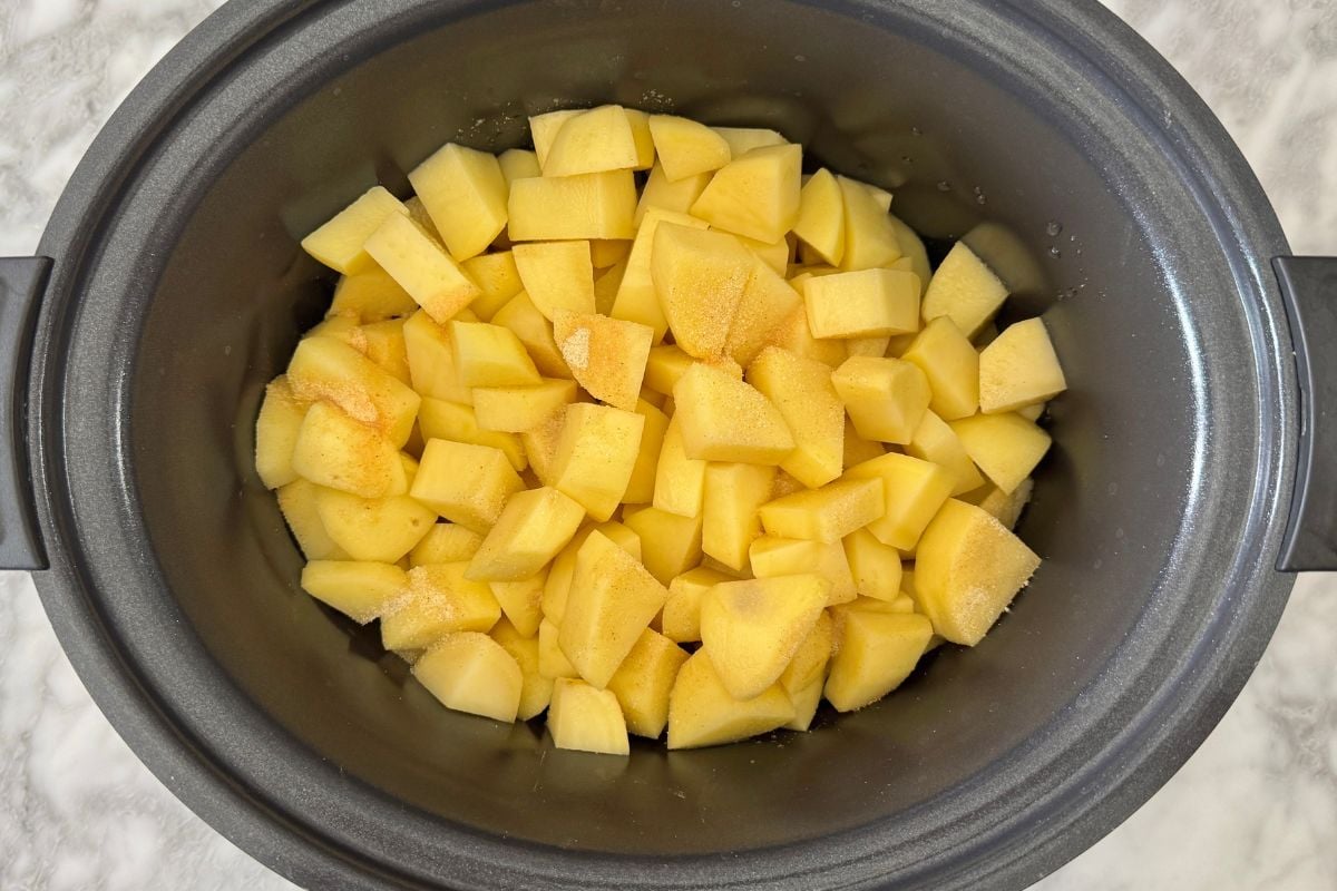 Chopped potatoes in the slow cooker | Healthy Foodie Girl Chopped potatoes in the slow cooker
