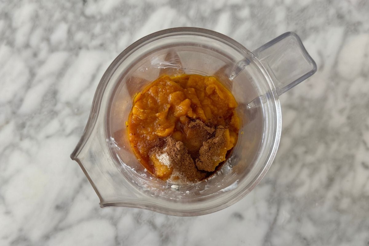 Cottage cheese pumpkin mousse ingredients in blender | Healthy Foodie Girl Cottage cheese pumpkin mousse ingredients in blender