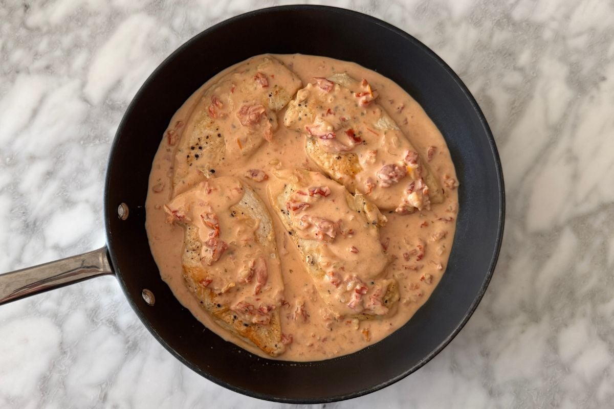 Marry Me Chicken in a skillet | Healthy Foodie Girl Marry Me Chicken in a skillet