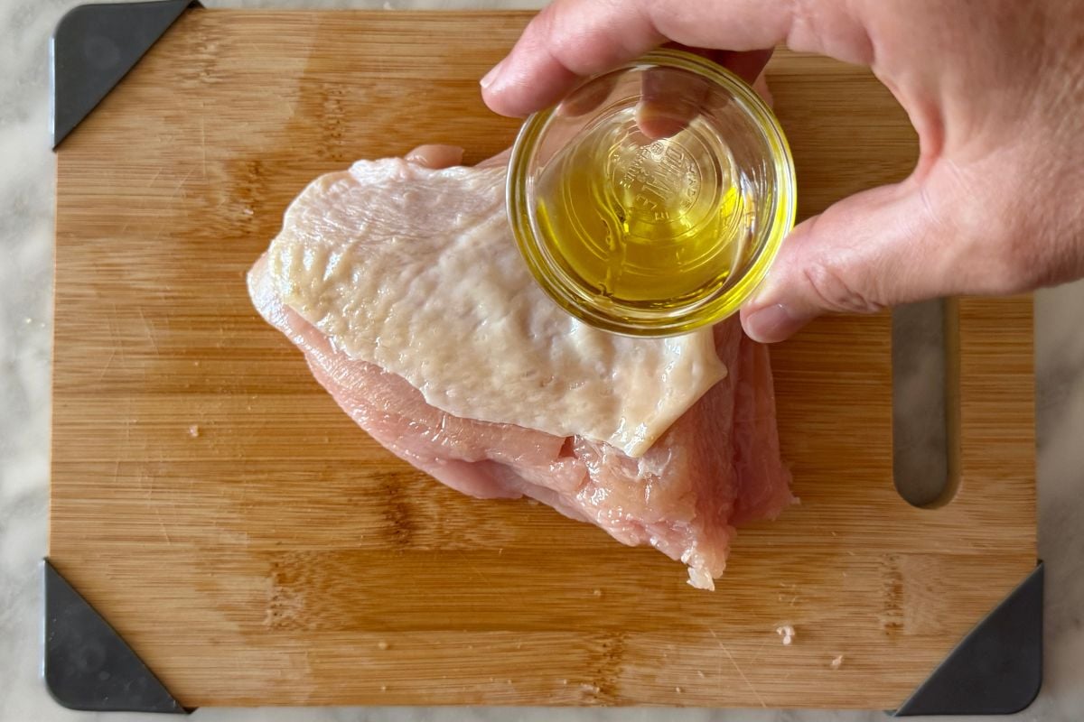 Olive oil on turkey breast | Healthy Foodie Girl Olive oil on turkey breast