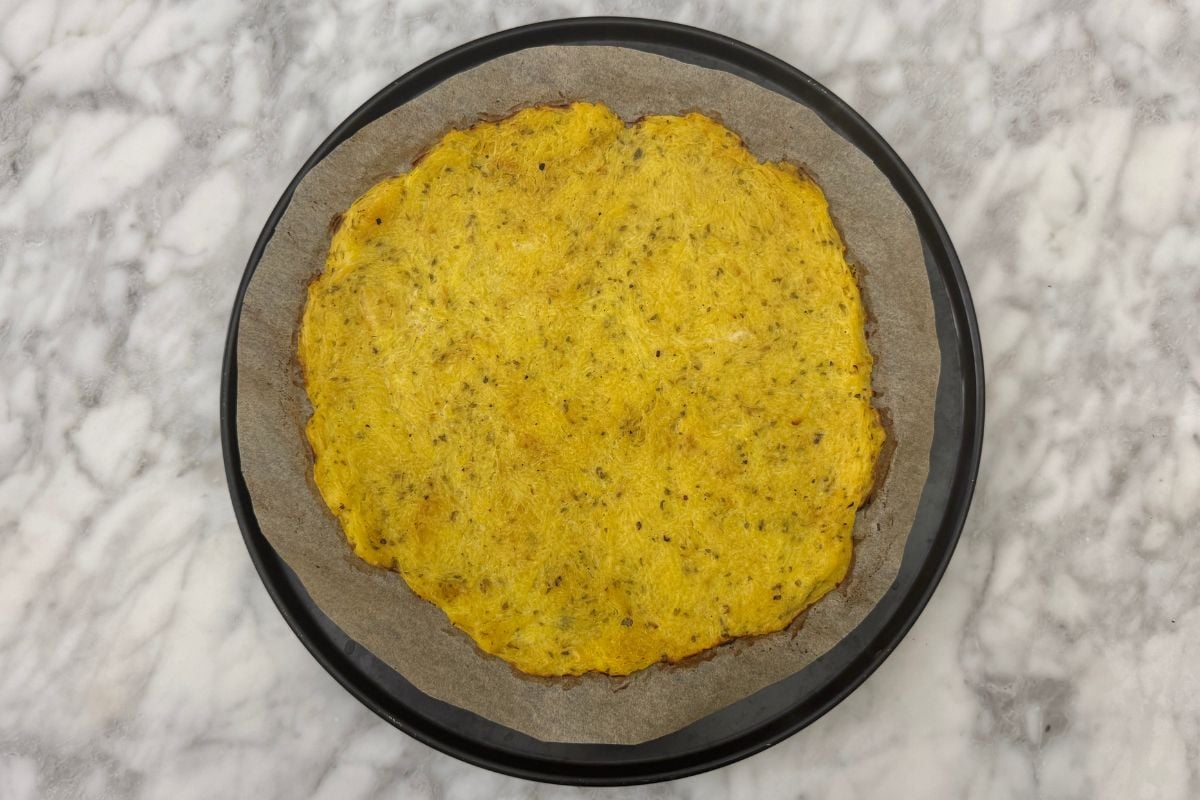 Baked spaghetti squash pizza crust