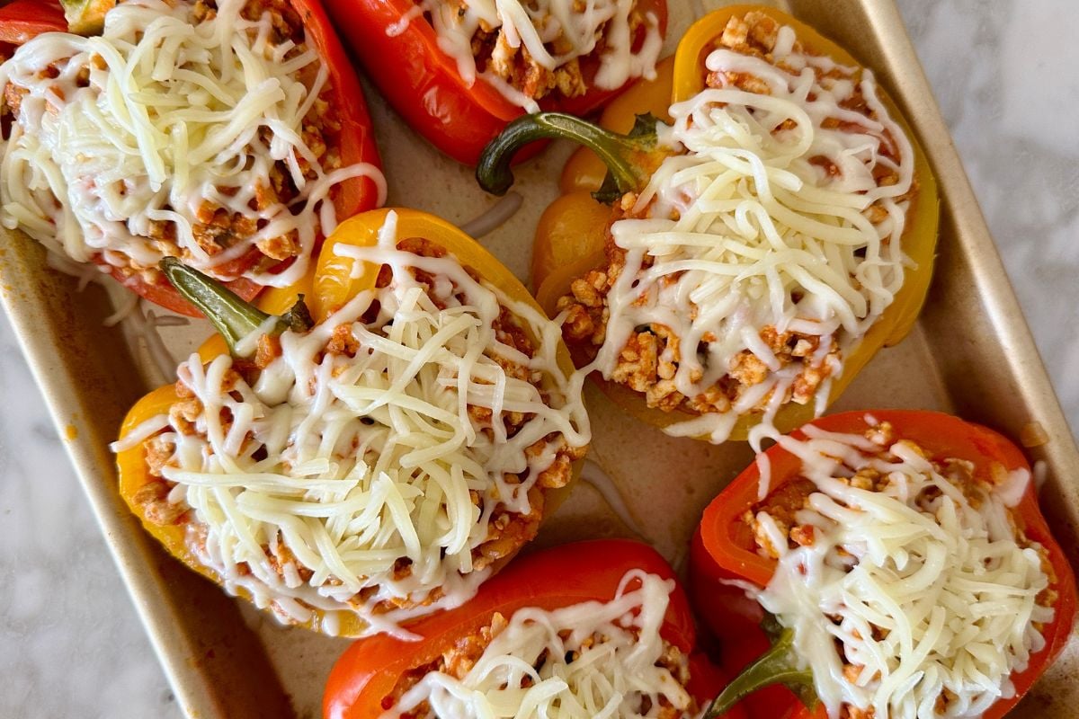 Italian ground turkey stuffed peppers topped with mozzarella cheese | Healthy Foodie Girl Italian ground turkey stuffed peppers topped with mozzarella cheese.