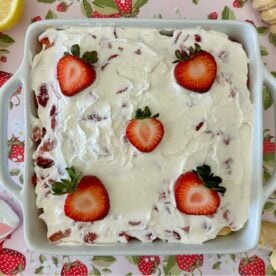 Healthy strawberry tiramisu served in a dish | Healthy Foodie Girl Healthy strawberry tiramisu served in a dish.