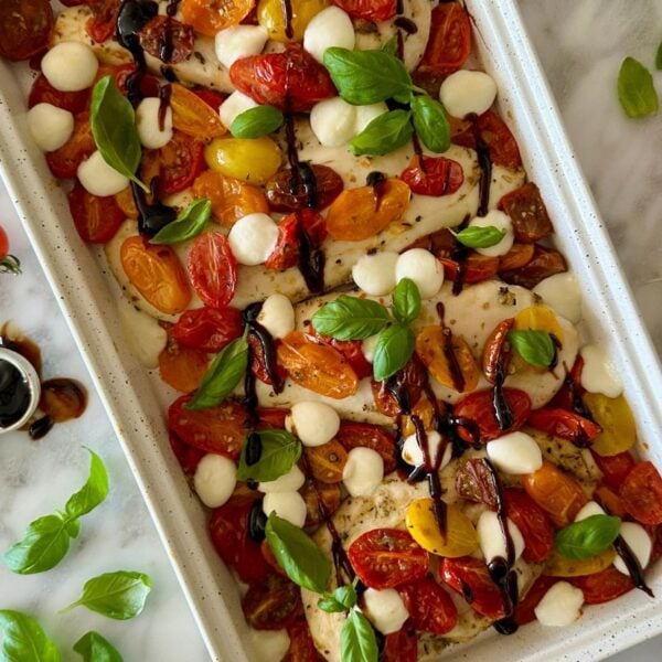 Sheet Pan Caprese Chicken recipe on a sheet pan | Healthy Foodie Girl Sheet Pan Caprese Chicken recipe on a sheet pan.